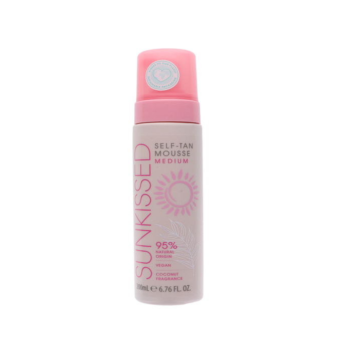 Sunkissed Self Tan Mousse 200ml Medium fles met bruine mousse voor natuurlijke bruining